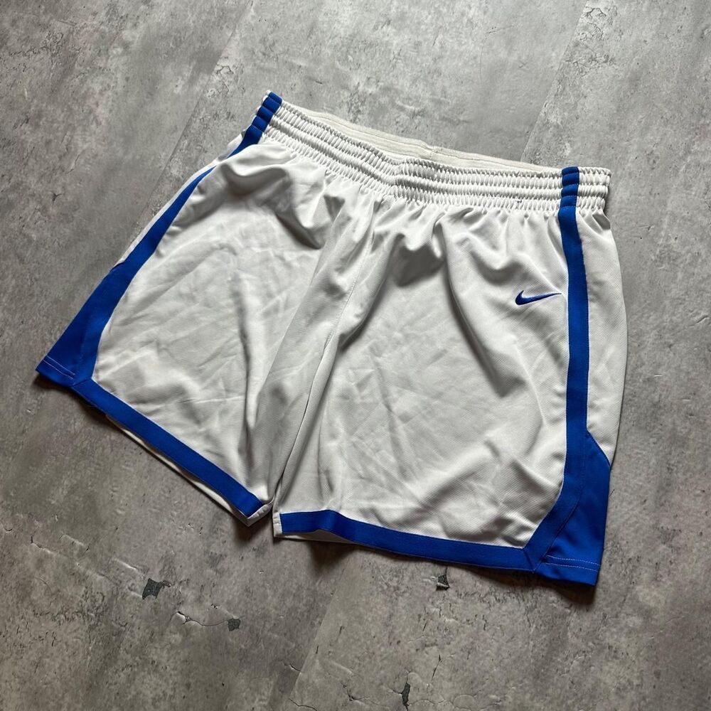 Nike Men's White and Grey Shorts